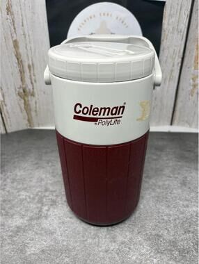 1987 Vintage Coleman PolyLite Half Gallon Water Jug Cooler #5590 Maroon USA